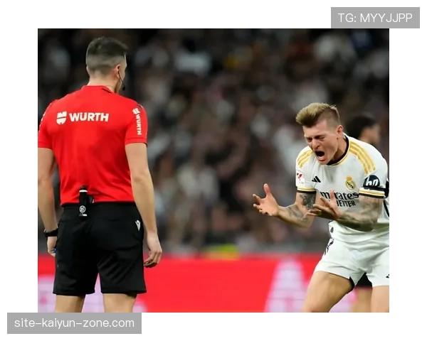 比赛恢复规则有哪些细节？裁判何时允许中断再开球？