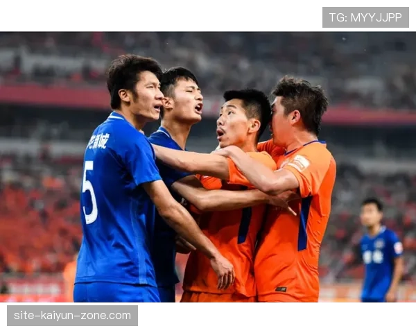 红牌停赛规则：直接红牌与两黄变红的停赛轮数区别