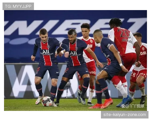 巴黎圣日耳曼边路突破优势显著，但进攻战术单一问题早已显现，对手针对性防守加剧