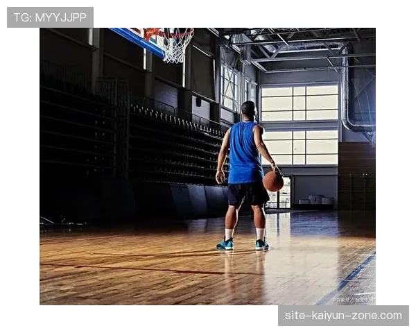 投篮动作判定标准解析：如何区分合理出手与违规行为